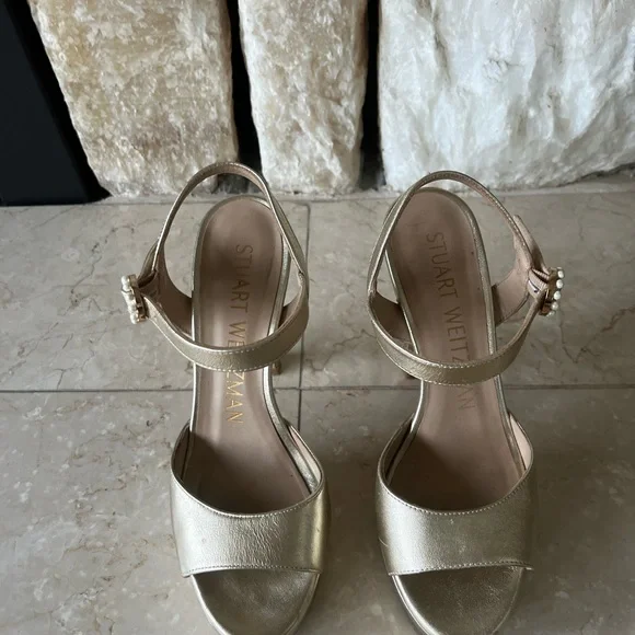 Stuart Weitzman Metallic Gold Heels - Picture 3 of 8